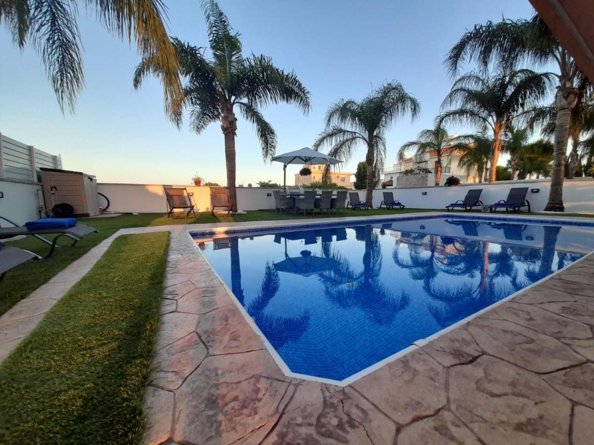 Valerian Palm Villas - Napa'S Secret Escape Ajia Napa Zewnętrze zdjęcie