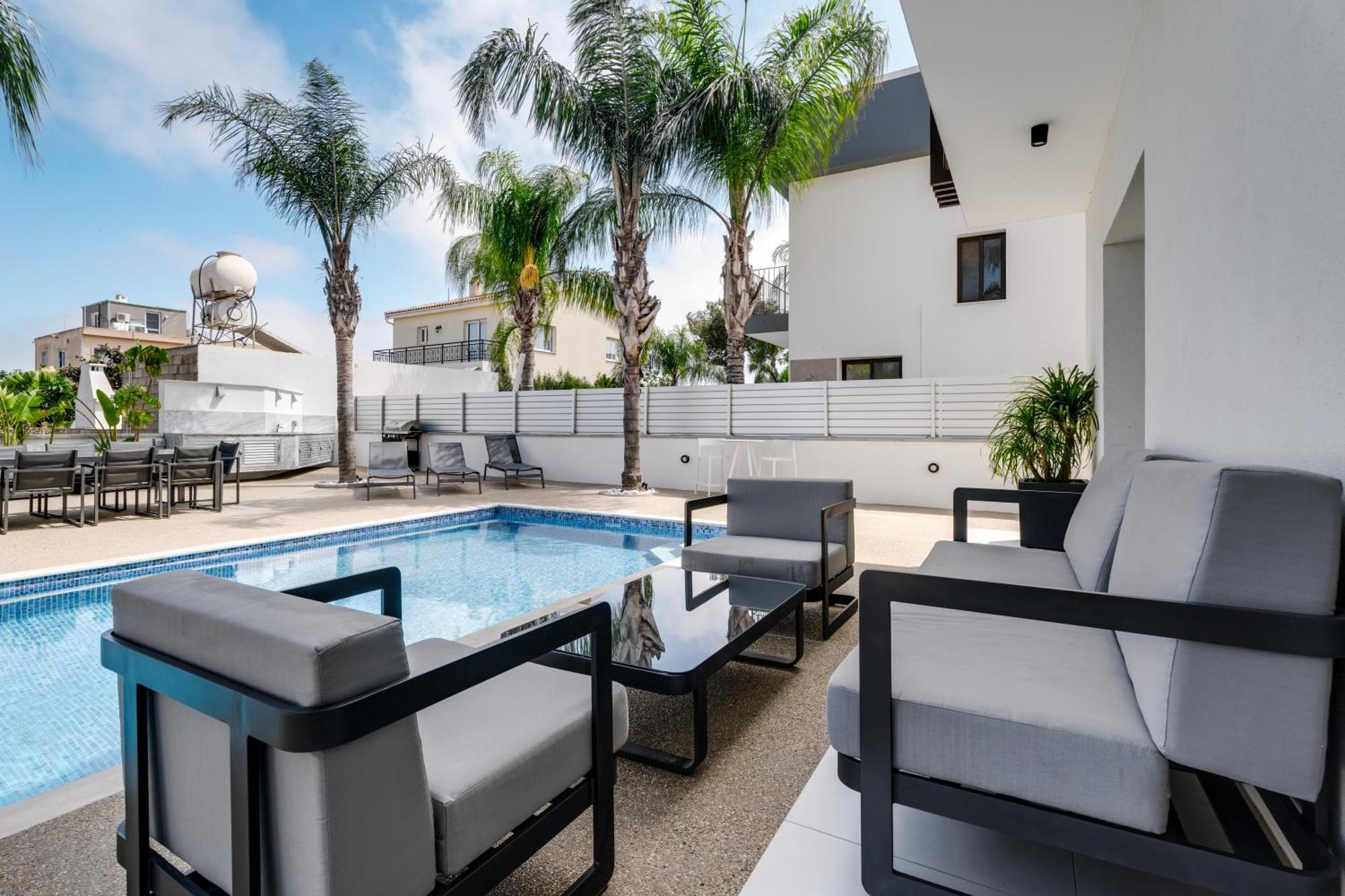 Valerian Palm Villas - Napa'S Secret Escape Ajia Napa Zewnętrze zdjęcie
