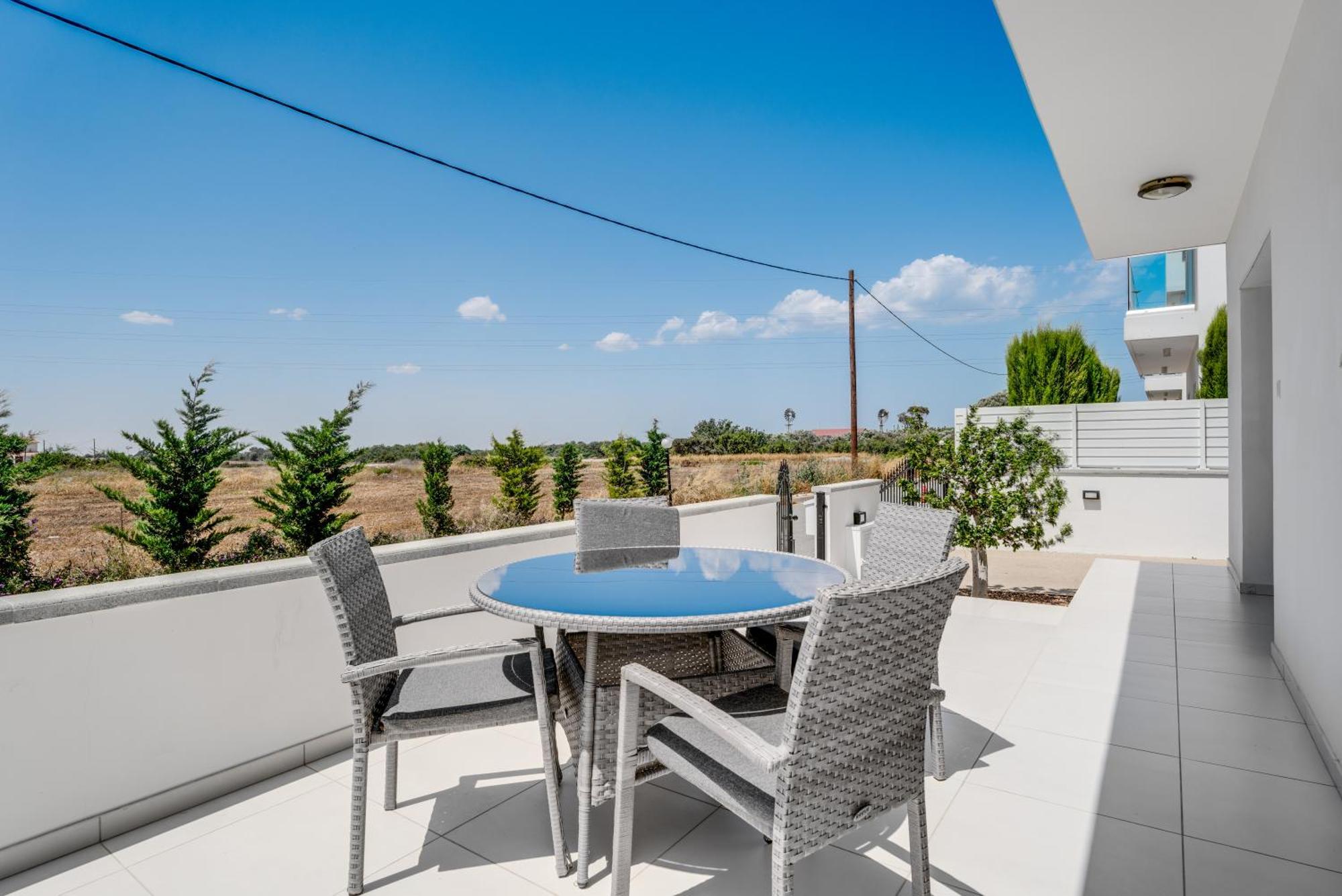 Valerian Palm Villas - Napa'S Secret Escape Ajia Napa Zewnętrze zdjęcie